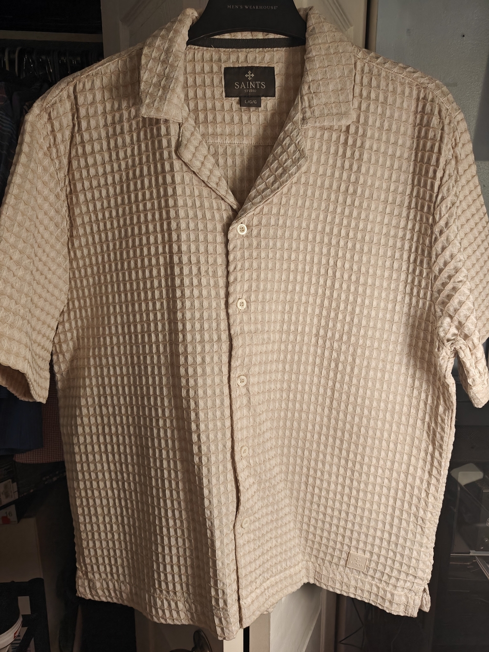 NWOT Saints Studio Men's Short-Sleeve Waffle Button-Down Shirt in Beige